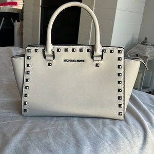 Michael Kors Selma studded medium Purse